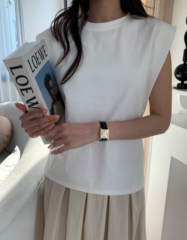 Allu - Korean Women Fashion - #momslook - Vera Sleeveless Tee - 2