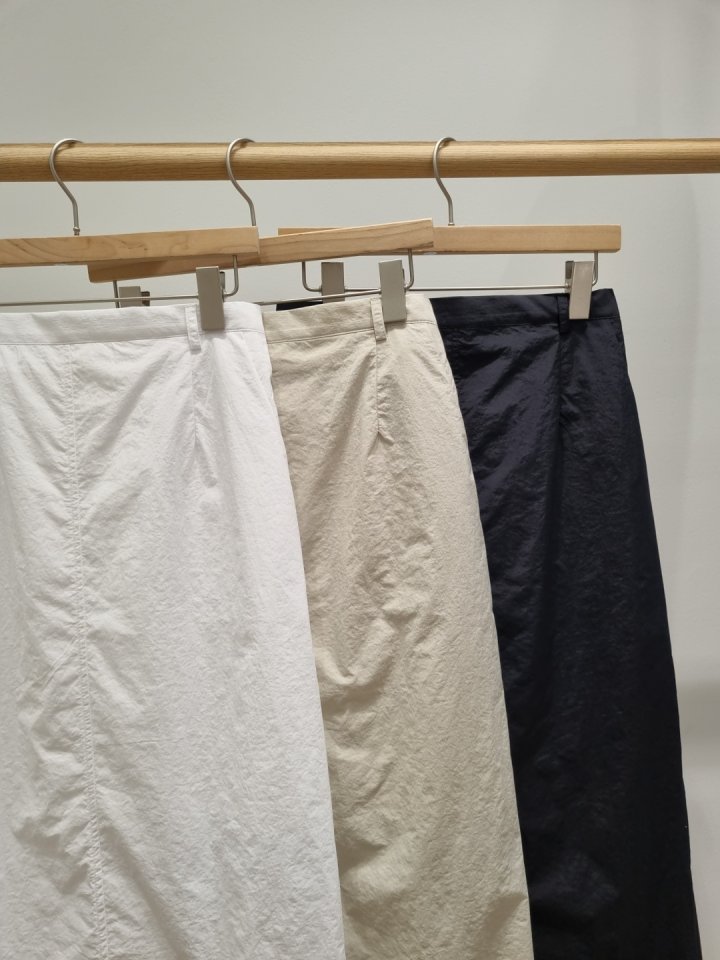 Allu - Korean Women Fashion - #vintagekidsstyle - Long Span H Skirt - 2