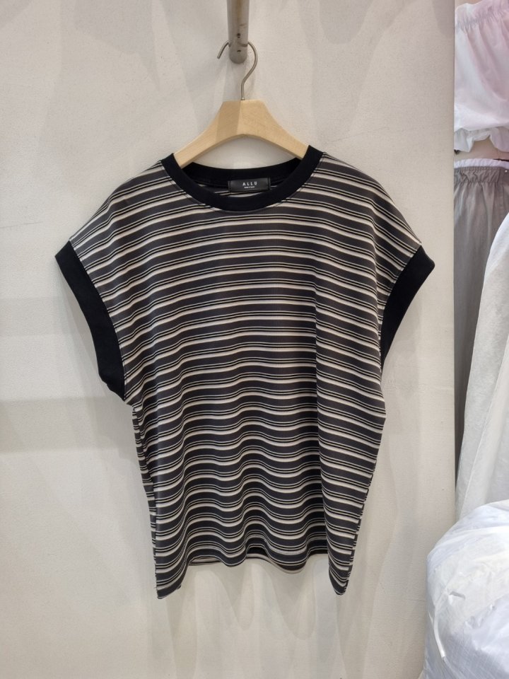 Allu - Korean Women Fashion - #vintageinspired - Stripe Drop Sleeveless - 4