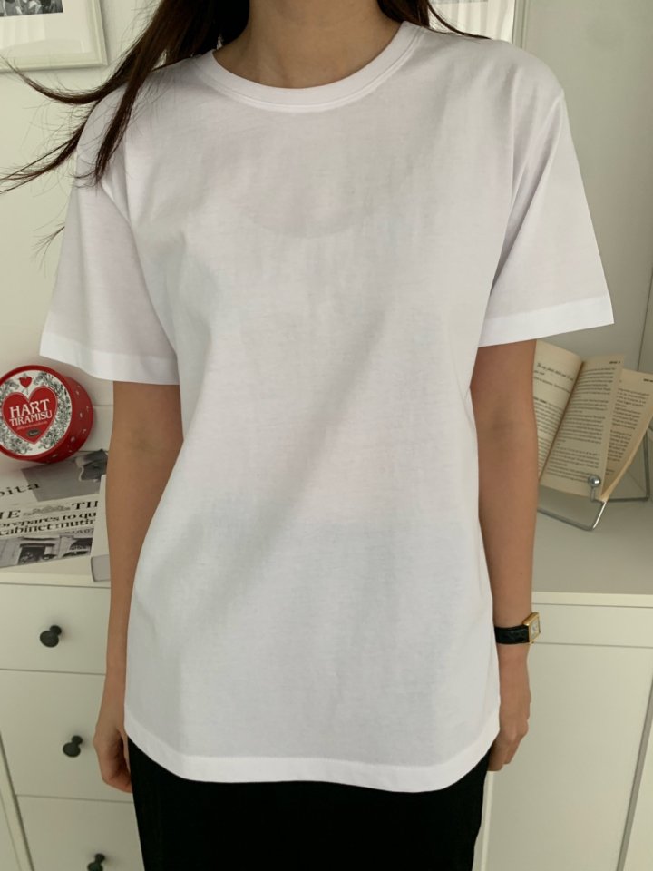 Allu - Korean Women Fashion - #womensfashion - Lip Silket Short Sleeve Tee - 11