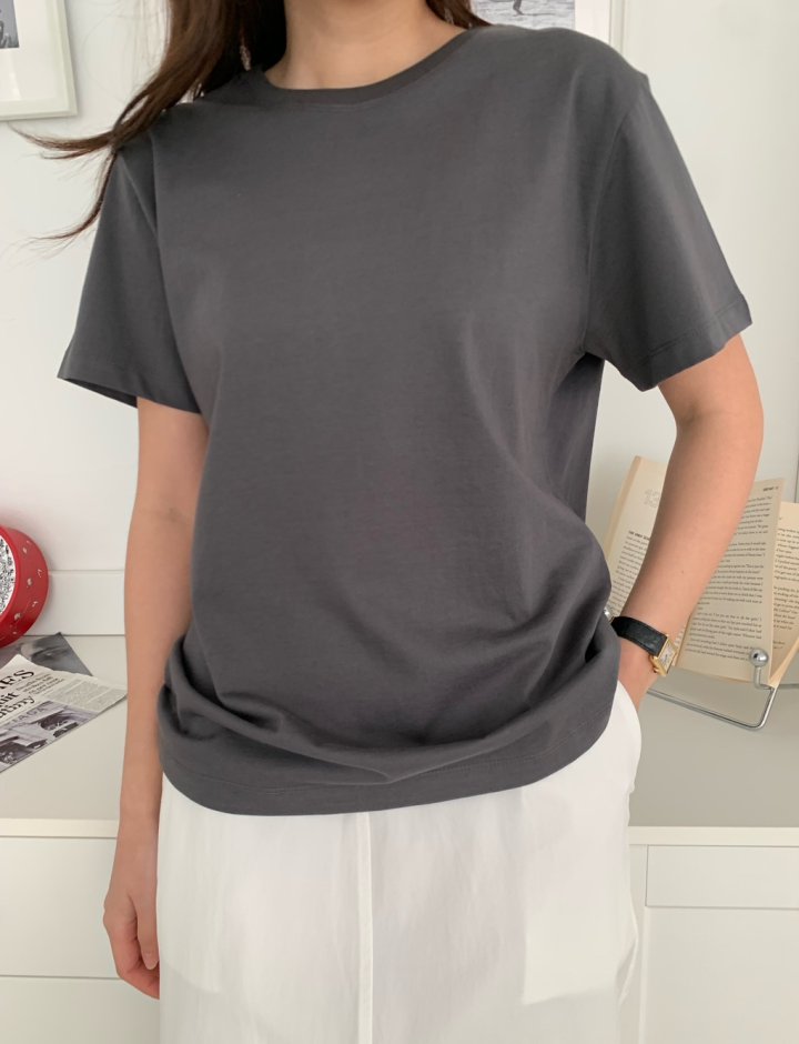 Allu - Korean Women Fashion - #womensfashion - Lip Silket Short Sleeve Tee - 7