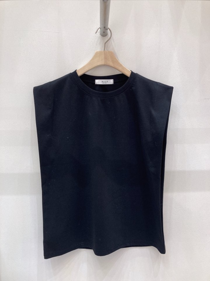 Allu - Korean Women Fashion - #womensfashion - Vera Sleeveless Tee - 2