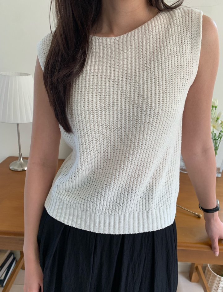 Allu - Korean Women Fashion - #womensfashion - Boat Neck Hacci Sleeveless - 2