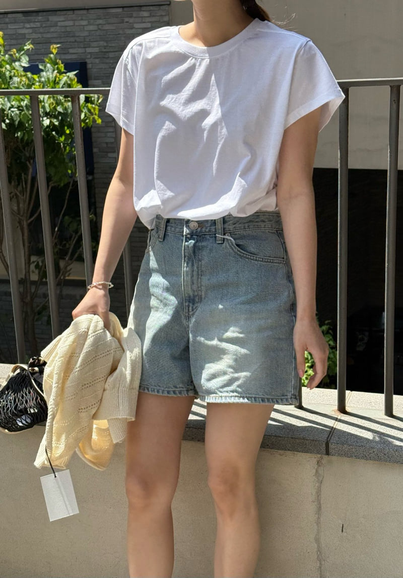 Amygrace - Korean Women Fashion - #momslook - Simple Short Sleeve Tee - 2
