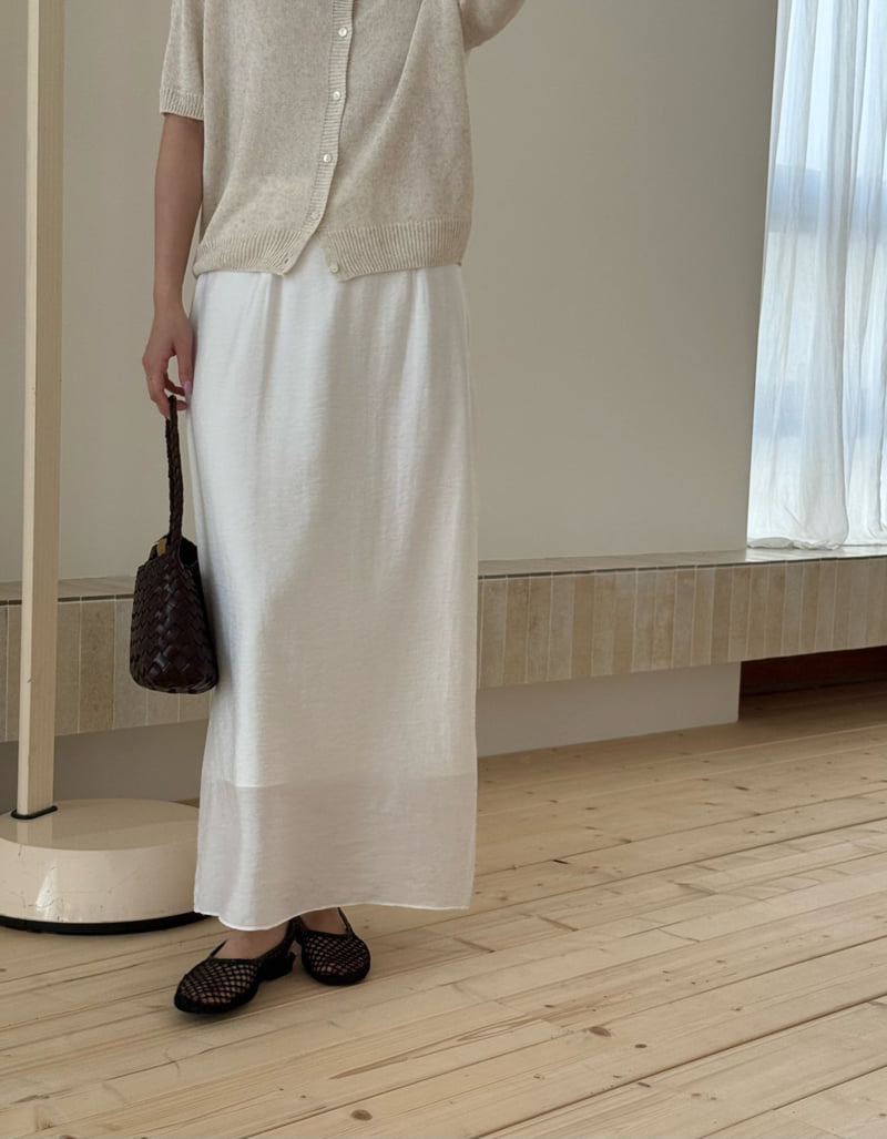 Amygrace - Korean Women Fashion - #momslook - Wood Maxi Banding Skirt - 2