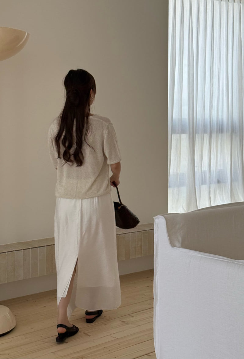 Amygrace - Korean Women Fashion - #momslook - Wood Maxi Banding Skirt - 3