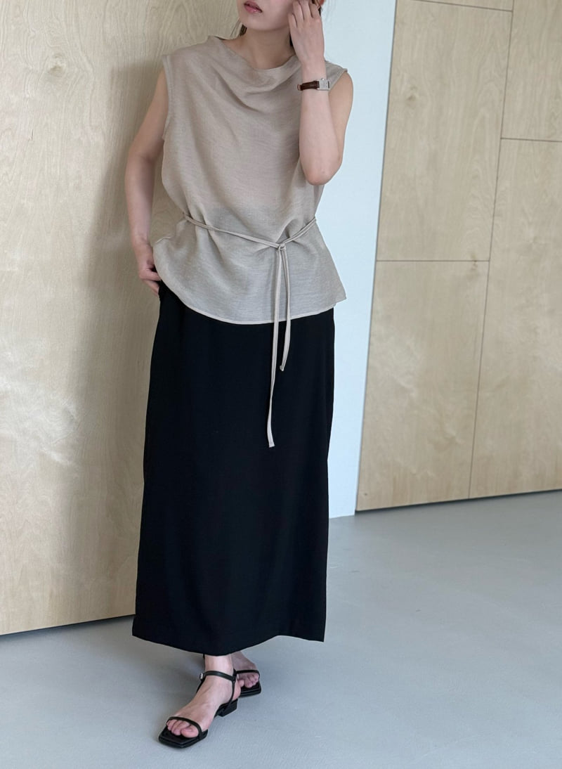 Amygrace - Korean Women Fashion - #momslook - Silk High-neck Sleeveless Blouse - 2