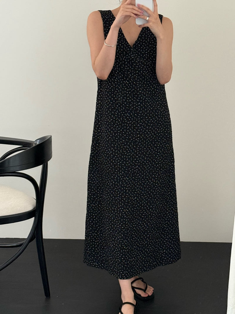 Amygrace - Korean Women Fashion - #restrostyle - Floral Slip One-piece - 3