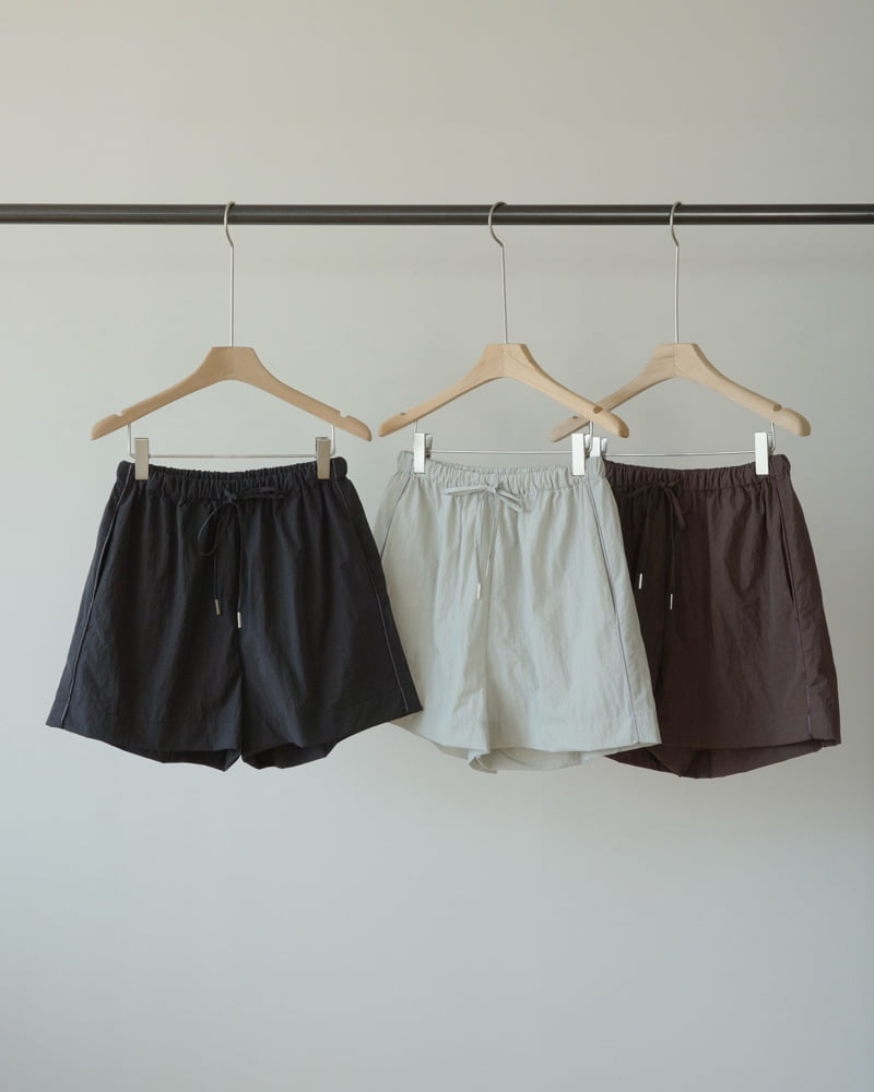 Amygrace - Korean Women Fashion - #restrostyle - Nylon Track Shorts