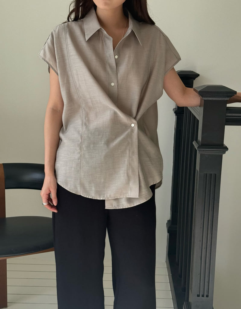 Amygrace - Korean Women Fashion - #romanticstyle - Bay Wrap Blouse - 3