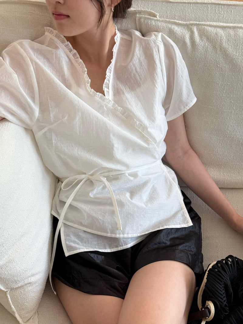 Amygrace - Korean Women Fashion - #womensfashion - Blur Wrap Frill Blouse - 5