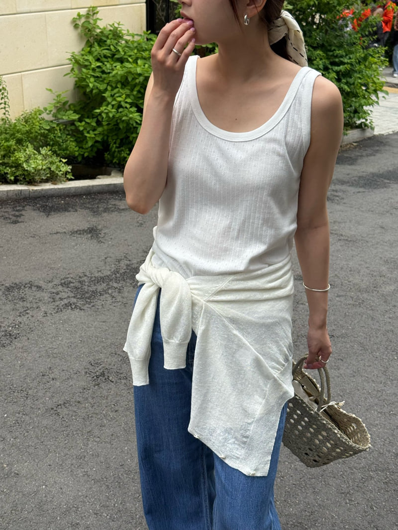 Amygrace - Korean Women Fashion - #womensfashion - Benefit Lacy Sleeveless - 3