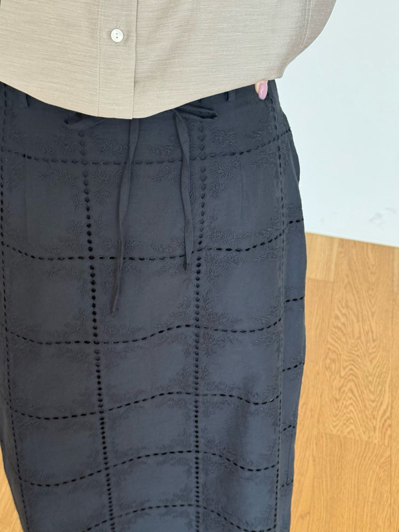 Amygrace - Korean Women Fashion - #womensfashion - Cotton Lace Banding Skirt - 7