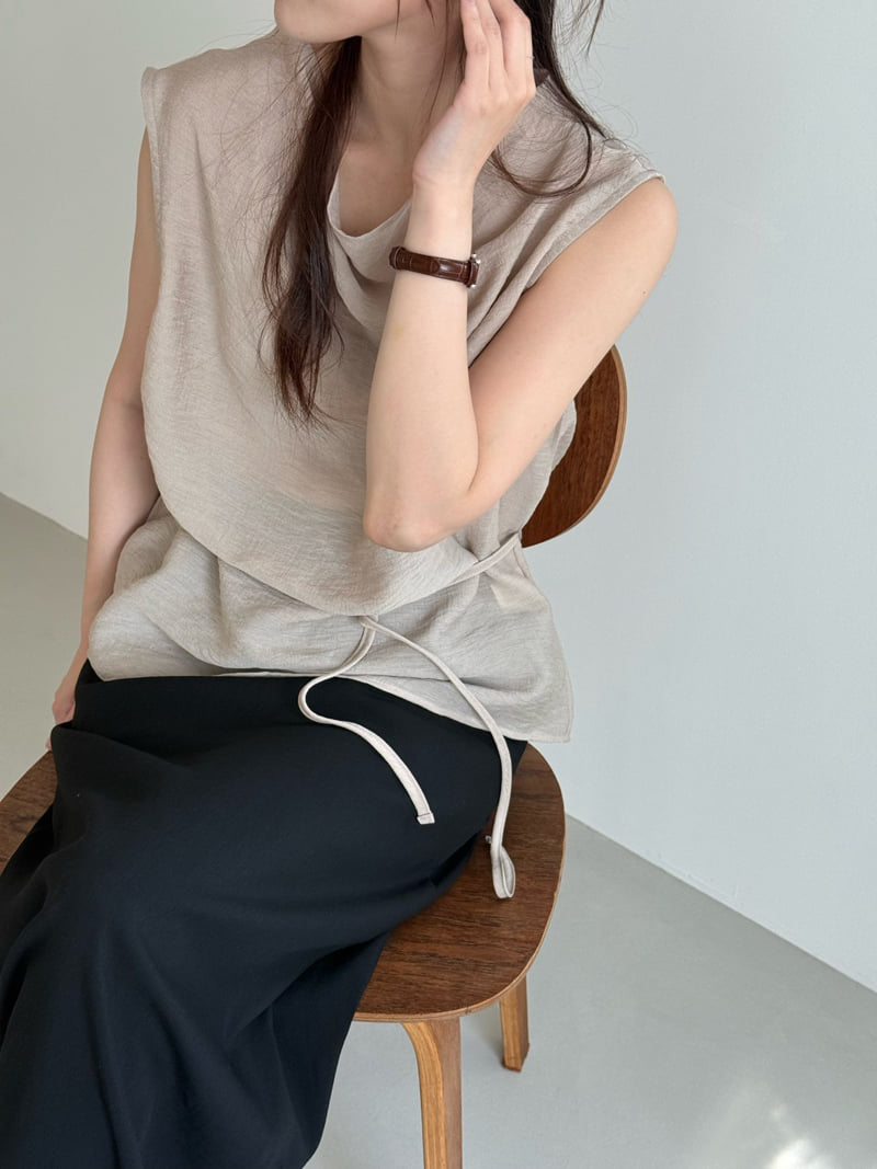 Amygrace - Korean Women Fashion - #womensfashion - Silk High-neck Sleeveless Blouse - 7