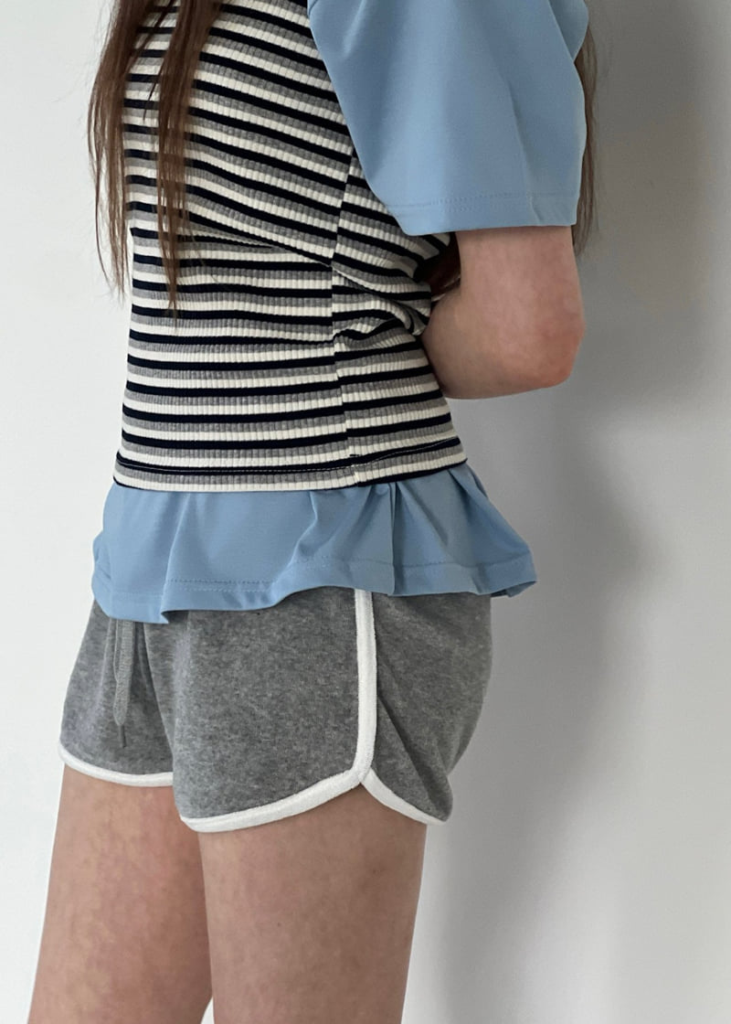 Another Avenue - Korean Women Fashion - #momslook - Rain Sleeveless Tee - 12