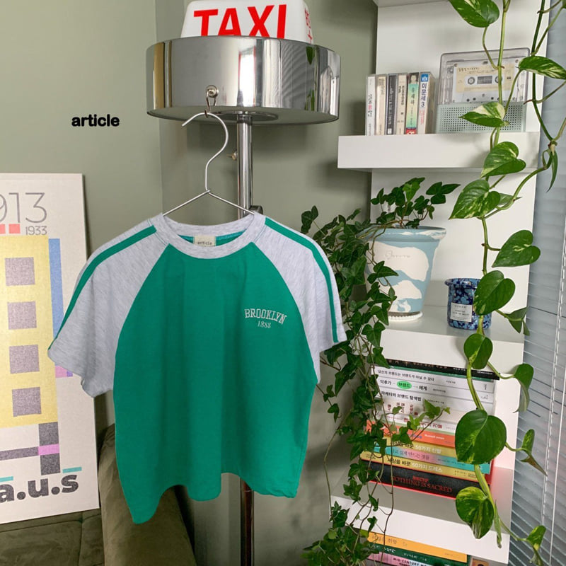 Article - Korean Children Fashion - #littlefashionista - Brooklyn Raglan Embroidery Tee - 5