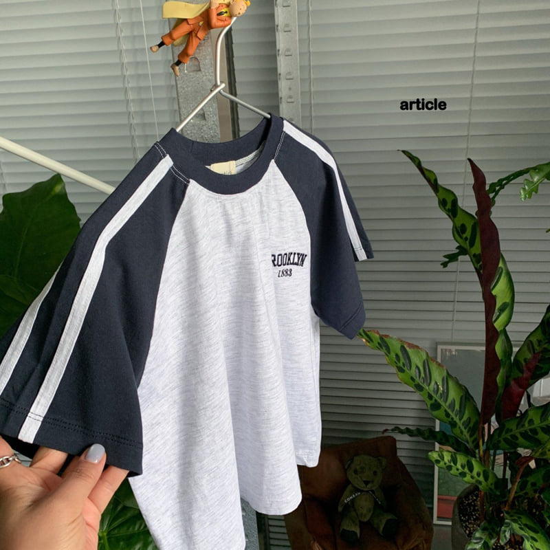 Article - Korean Children Fashion - #todddlerfashion - Brooklyn Raglan Embroidery Tee - 9
