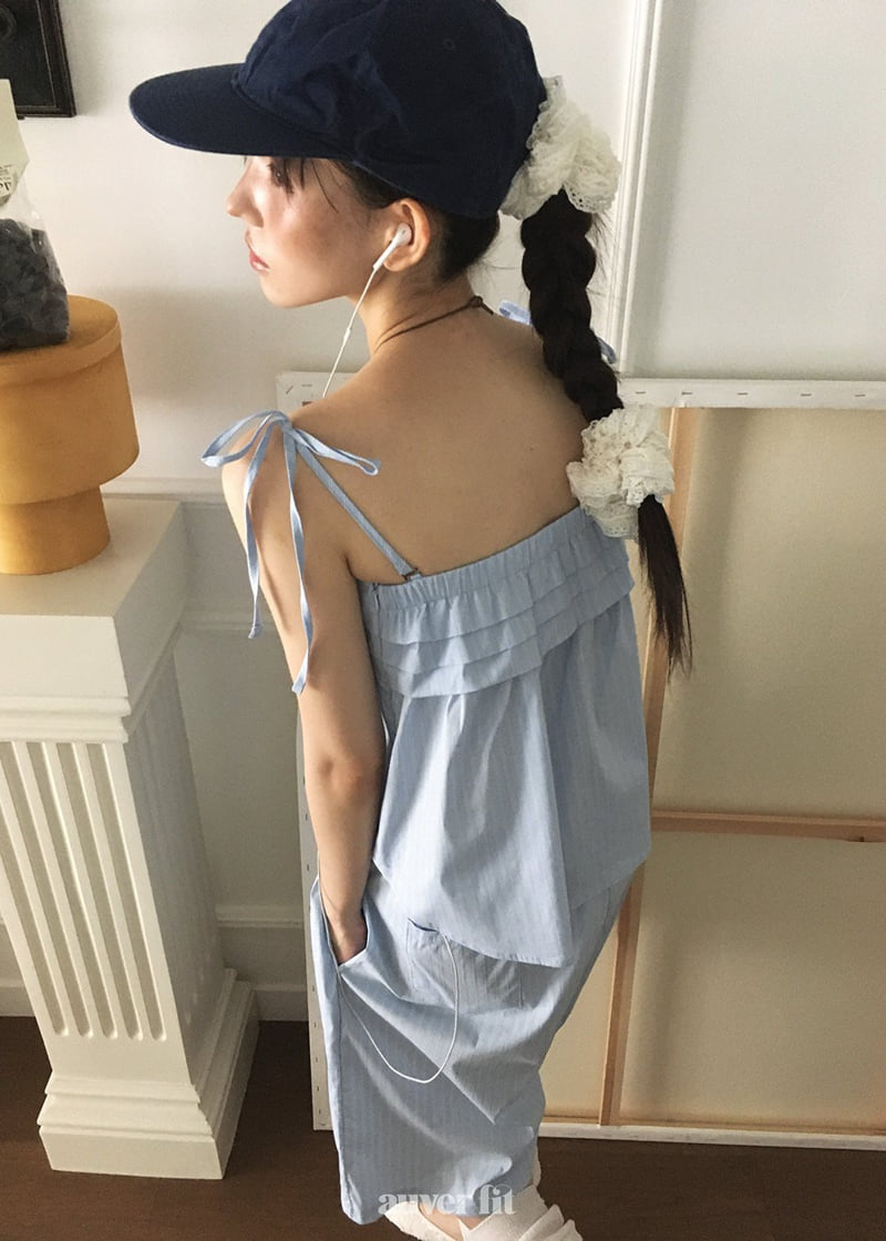 Auver_Fit - Korean Women Fashion - #womensfashion - Stripe Pleated Tank Top