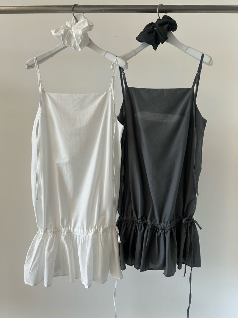 Buckle - Korean Women Fashion - #womensfashion - Silky Frill Sleeveless - 12