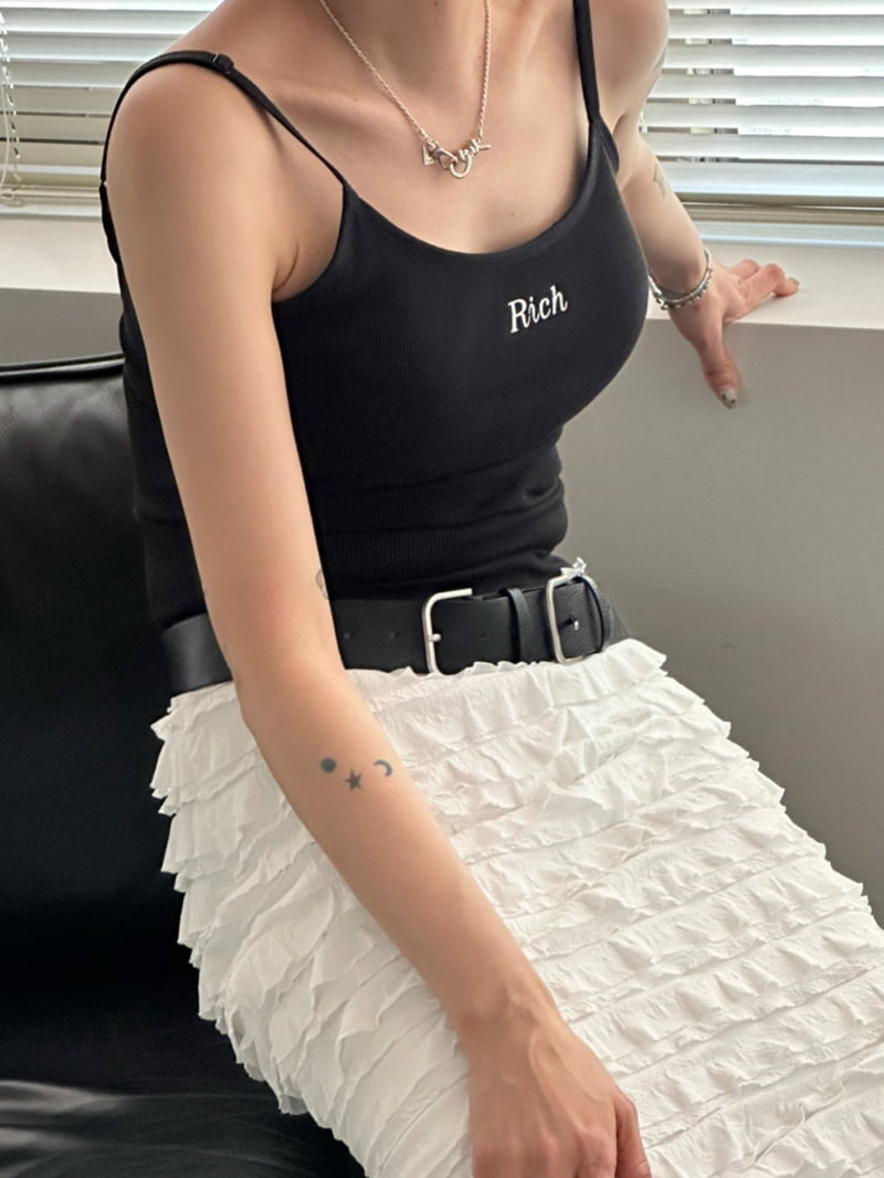 Chavi - Korean Women Fashion - #momslook - Rich Cap Sleeveless Tee - 4