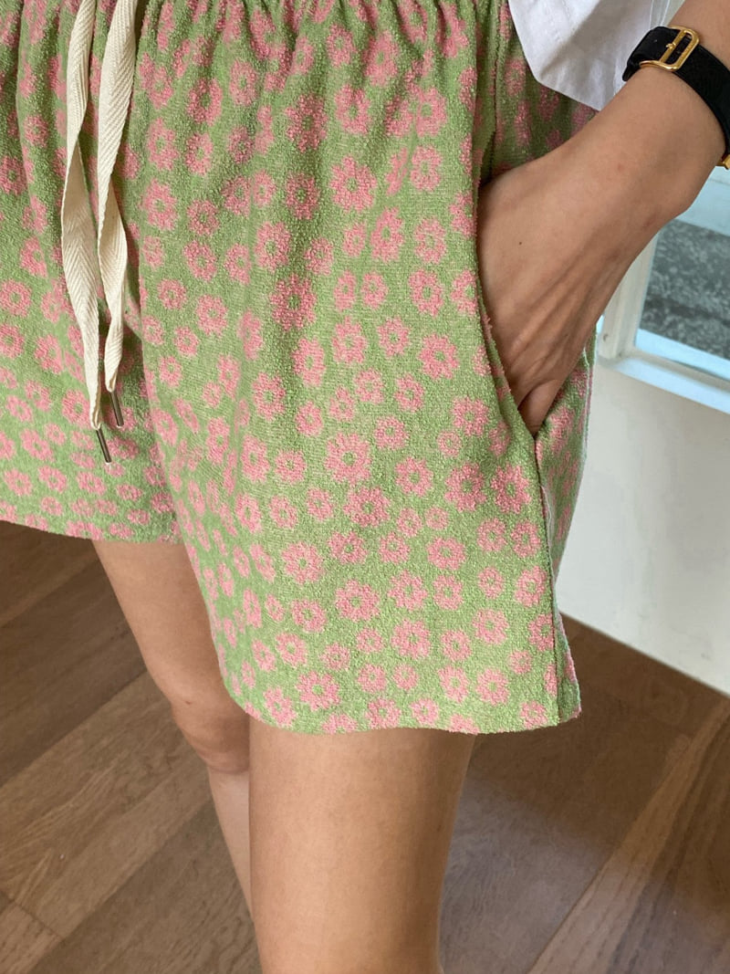 Diana - Korean Women Fashion - #vintageinspired - Floral Terry Shorts - 12