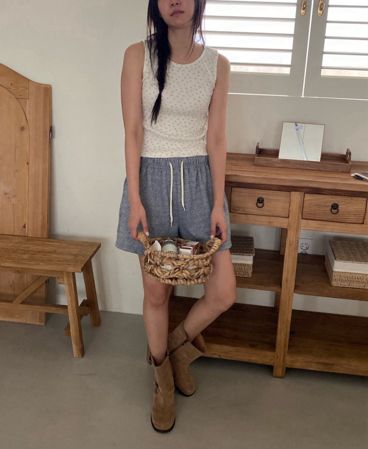 Diana - Korean Women Fashion - #momslook - Sunday Sleeveless Tee - 4