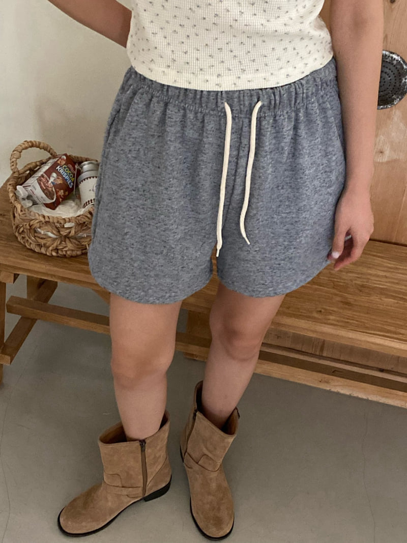 Diana - Korean Women Fashion - #womensfashion - Cookies Cream Half Pants - 2