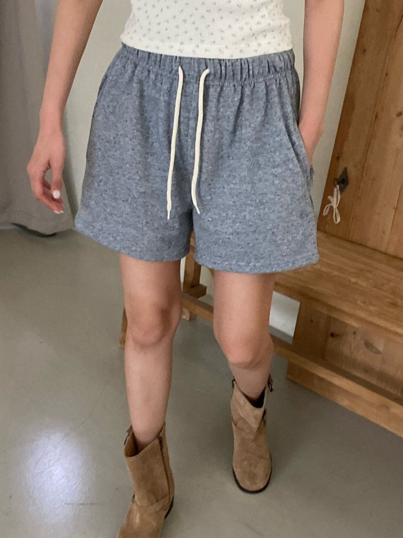 Diana - Korean Women Fashion - #momslook - Cookies Cream Half Pants - 4