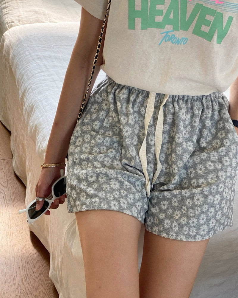 Diana - Korean Women Fashion - #womensfashion - Floral Terry Shorts - 5