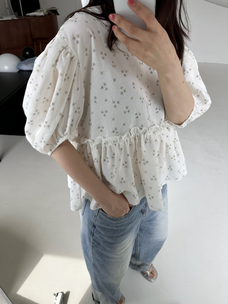 Dress U - Korean Women Fashion - #womensfashion - Floral Shirring Blouse - 4