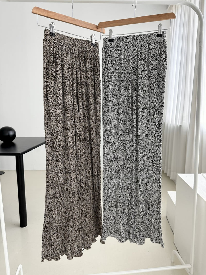 Dress U - Korean Women Fashion - #momslook - Leopard Wave Pants - 5