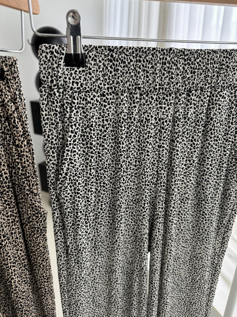 Dress U - Korean Women Fashion - #momslook - Leopard Wave Pants - 7