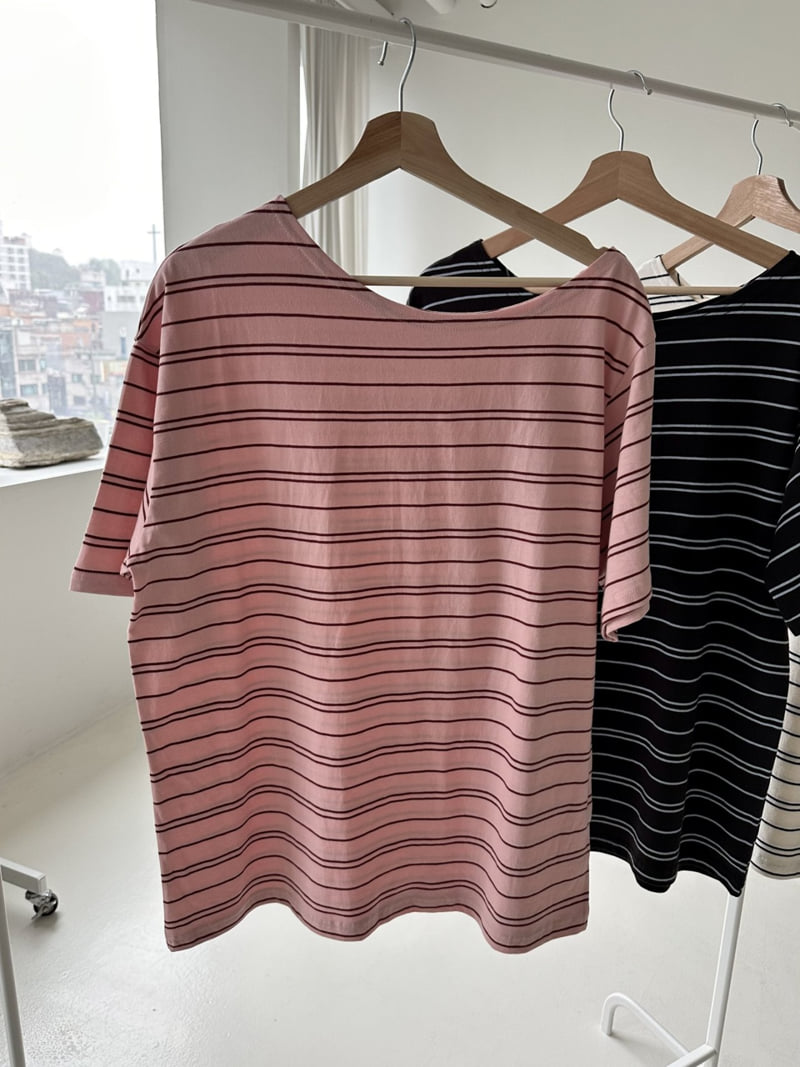 Dress U - Korean Women Fashion - #momslook - One-Off Shoulder Boxy Tee - 11