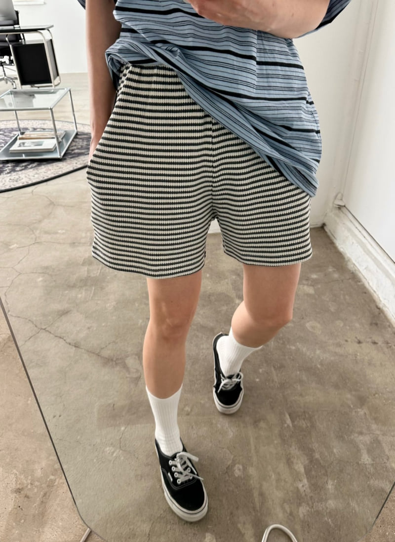 Dress U - Korean Women Fashion - #momslook - Waffle Stripe Shorts - 7