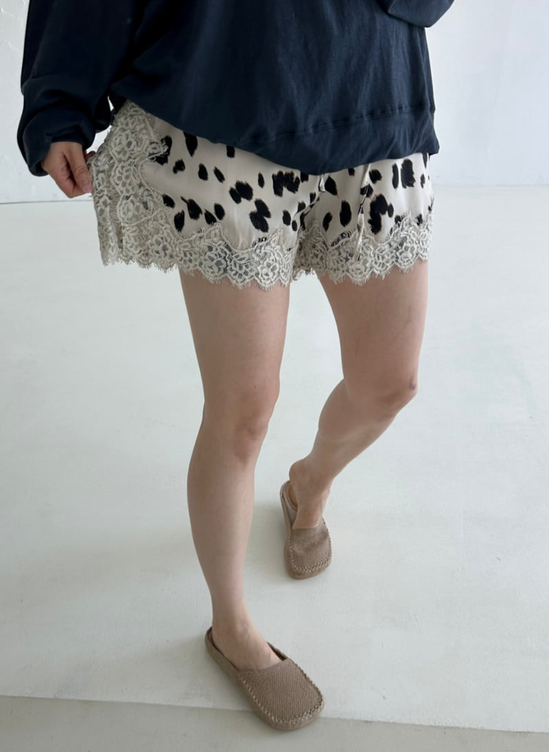 Dress U - Korean Women Fashion - #restrostyle - Leopard Lace Pants