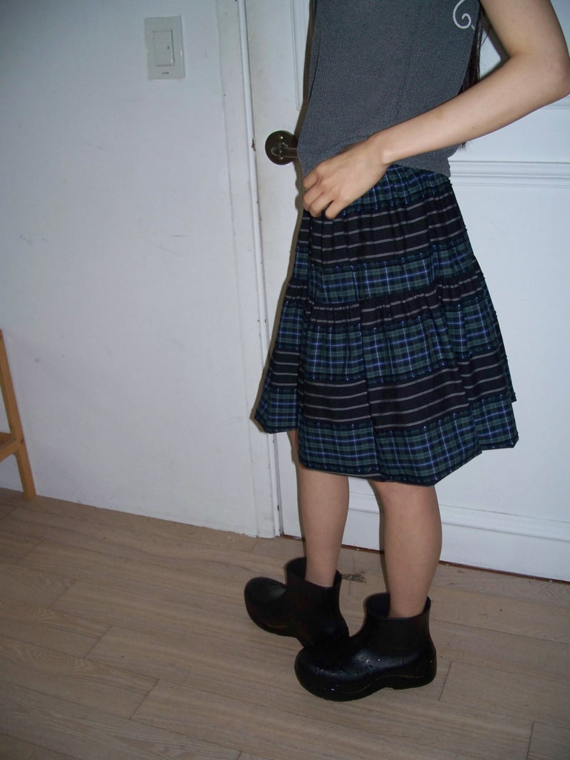 Flash - Korean Women Fashion - #momslook - Lunch Skirt (adjustable length with buttons) - 4