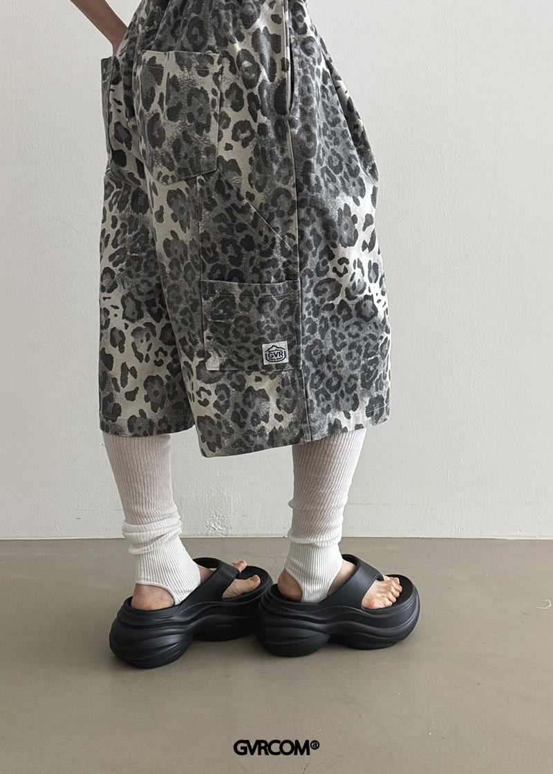 Gavara Market - Korean Women Fashion - #womensfashion - Leopard Washed Shorts - 10
