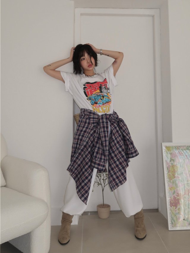 Heil - Korean Women Fashion - #momslook - Pig Sensible Tee
