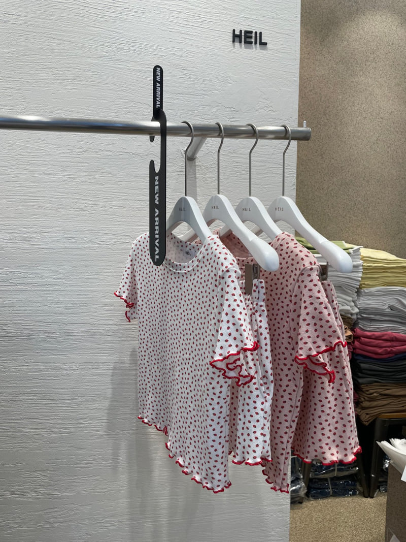 Heil - Korean Women Fashion - #momslook - Strawberry Loungewear Set
