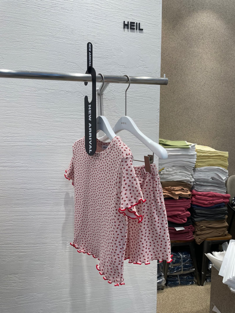 Heil - Korean Women Fashion - #momslook - Strawberry Loungewear Set - 5