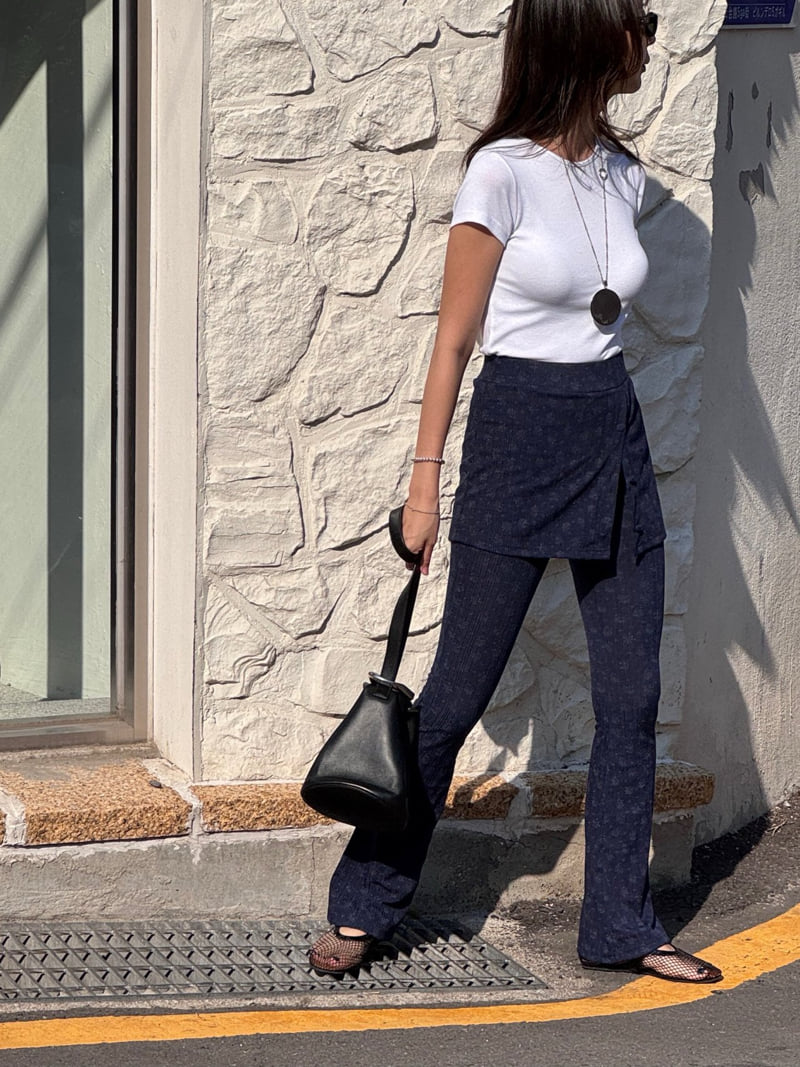 Heil - Korean Women Fashion - #momslook - Floral Layered Pants - 5
