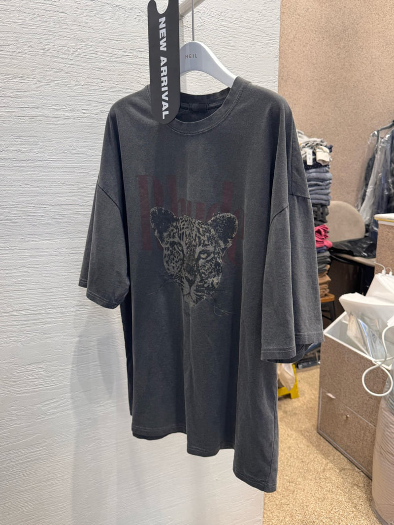 Heil - Korean Women Fashion - #momslook - Pig Cheetah Tee - 2