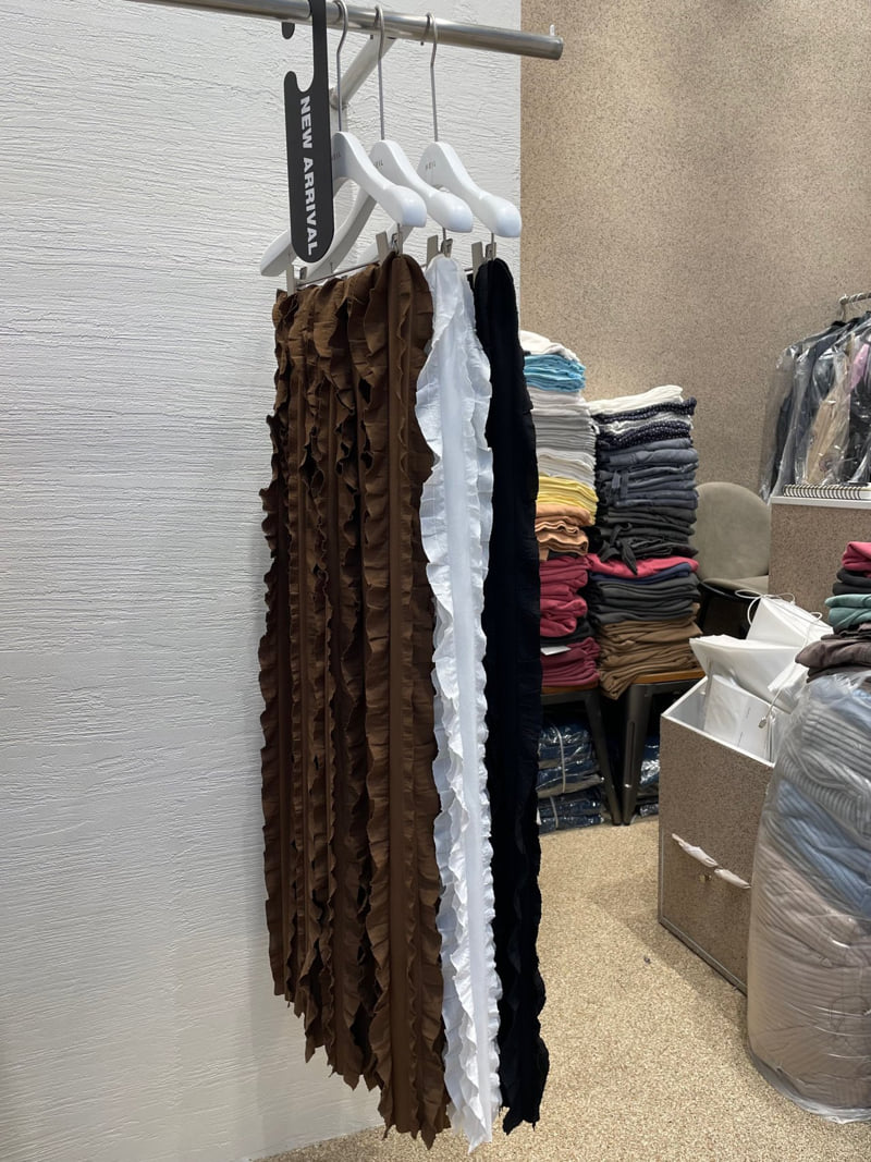 Heil - Korean Women Fashion - #momslook - Wavy Maxi Skirt