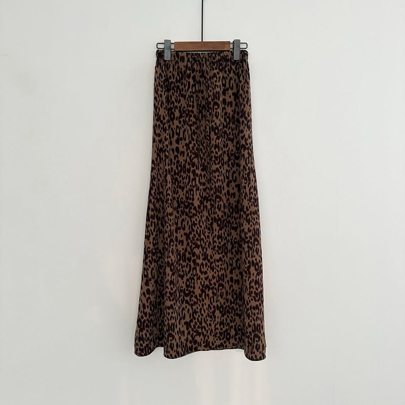 Heil - Korean Women Fashion - #momslook - Leopard Maxi Skirt - 11