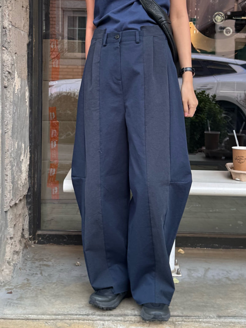 Heil - Korean Women Fashion - #restrostyle - Sika Slit Pants - 4