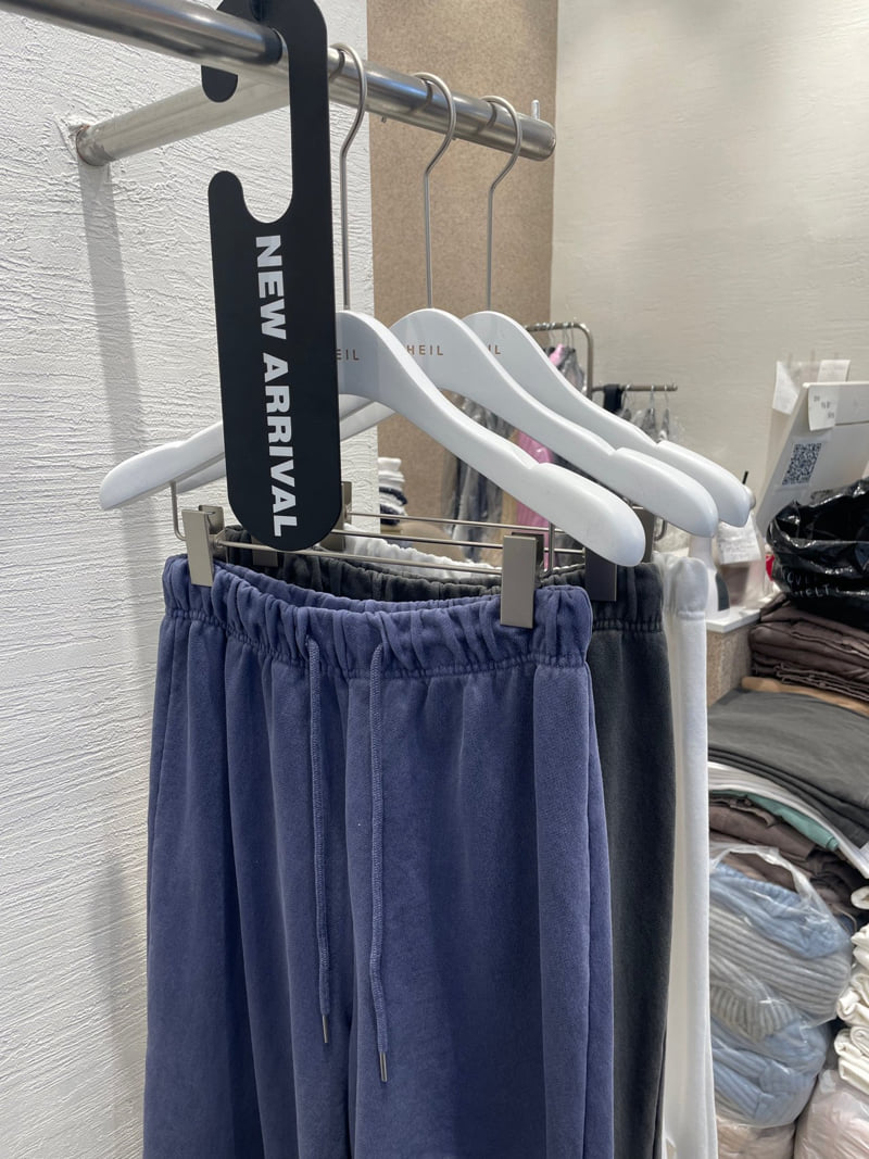Heil - Korean Women Fashion - #shopsmall - Pig Slit Pants - 2