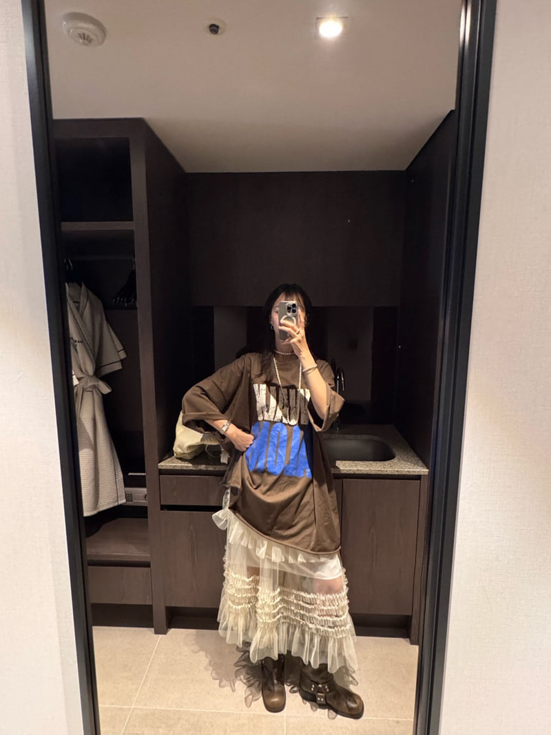 Heil - Korean Women Fashion - #womensfashion - Shiny Frill Skirt - 5