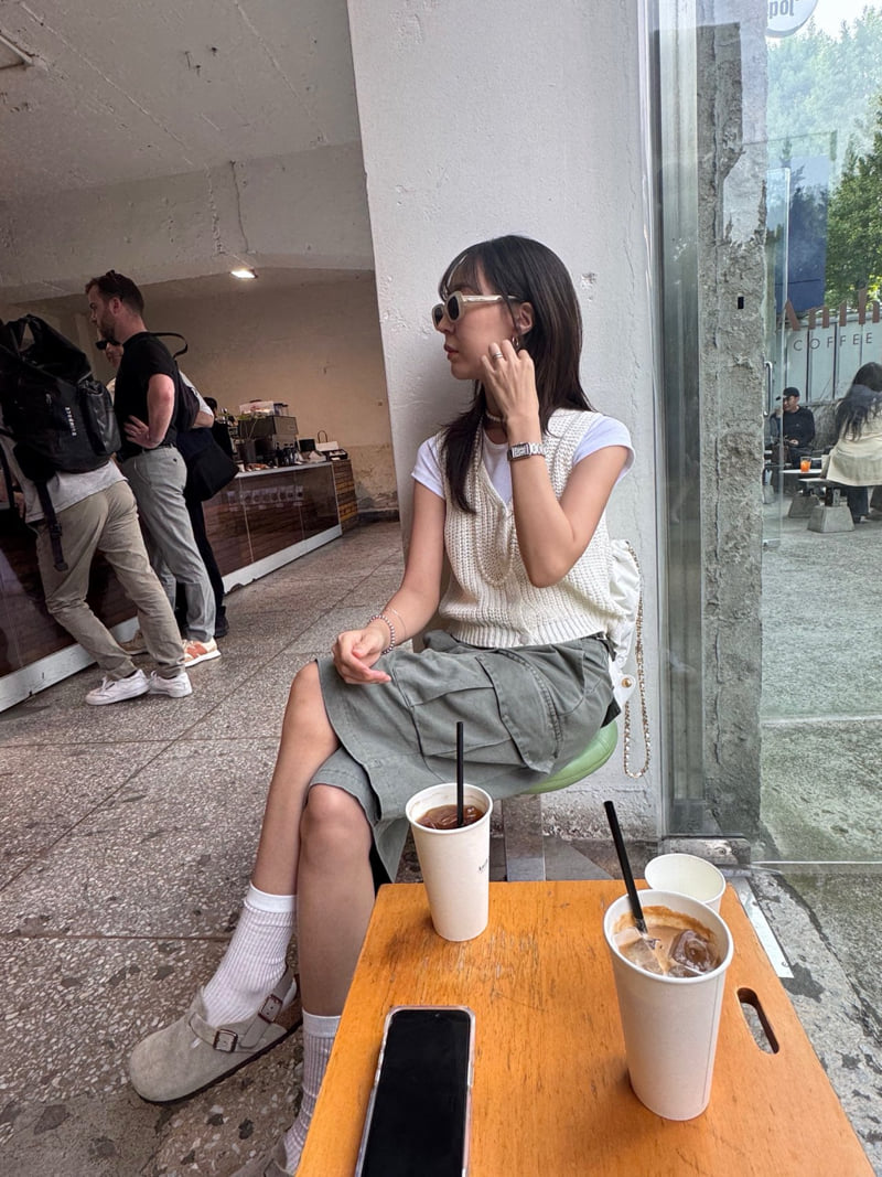 Heil - Korean Women Fashion - #womensfashion - Pig Cargo Bermuda Pants - 5