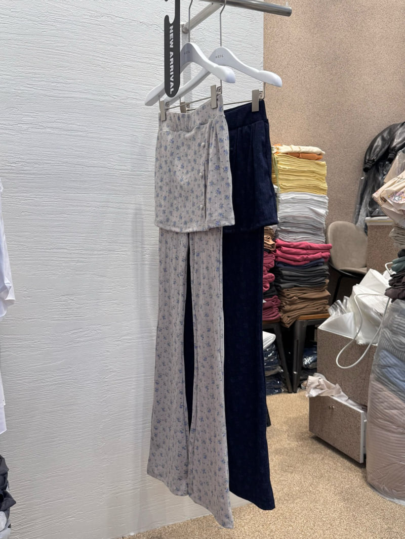 Heil - Korean Women Fashion - #womensfashion - Floral Layered Pants