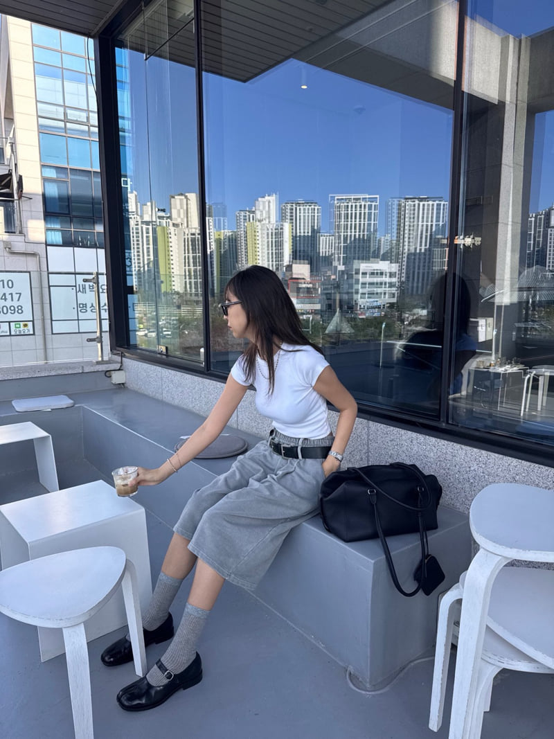 Heil - Korean Women Fashion - #womensfashion - Pig Belt Bermuda Pants - 7